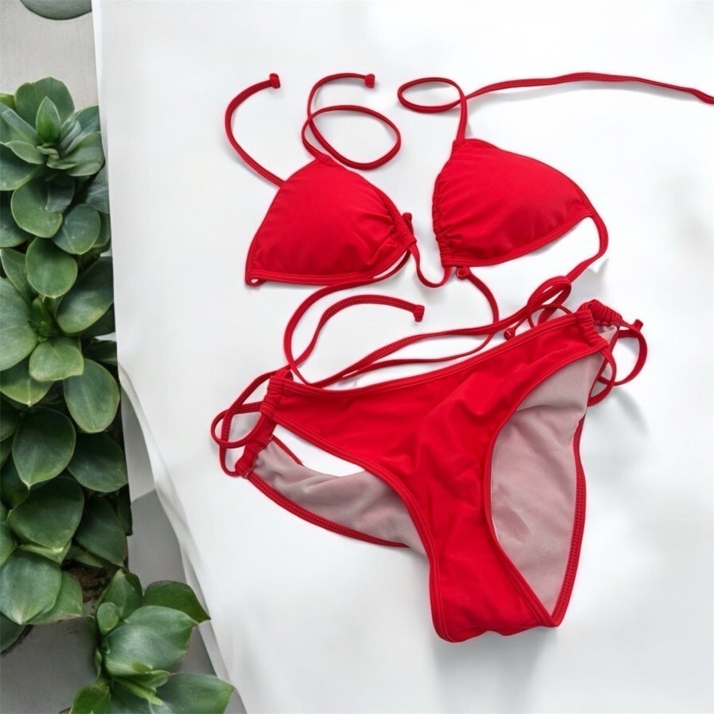 Vibrant Red Bikini Set - Picture 5 of 5